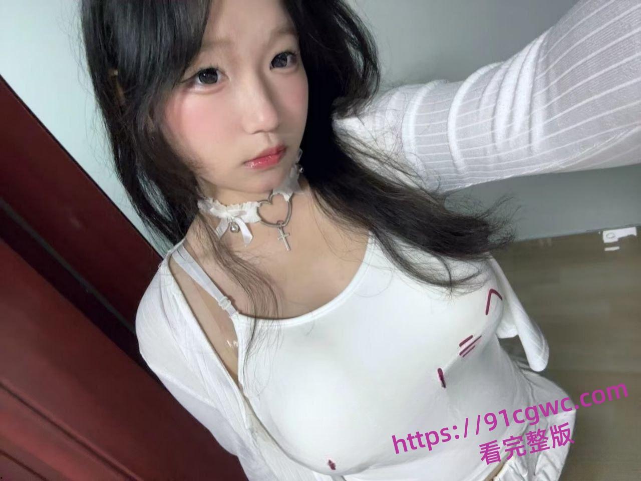 非常真实的巨乳反差学生妹王佳全套资源曝光流出-5