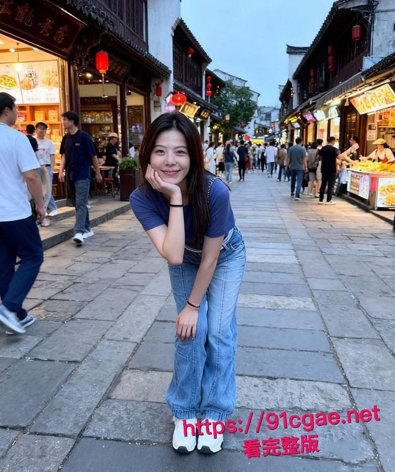 银行柜员胡洁出轨被老公抓包 与领导酒店激战视频曝光 口交后入骑乘浪叫 骚贱母狗全网社死！-1