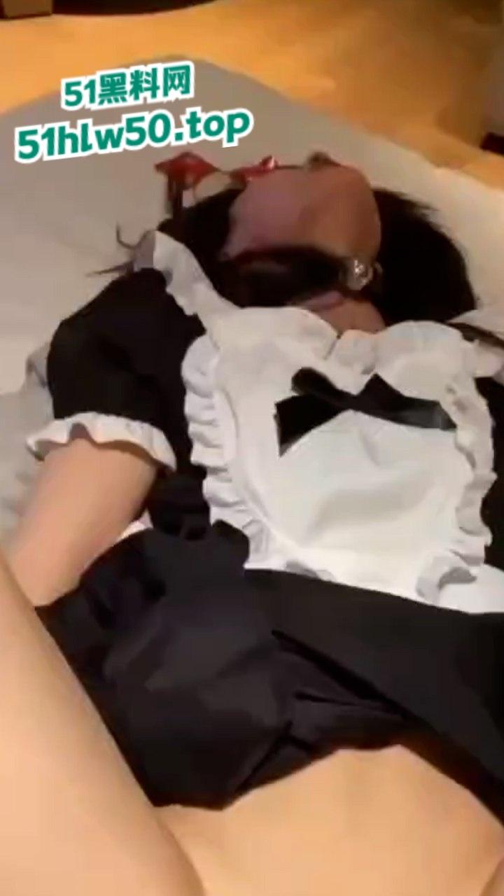 成都师范学院极品嫩妹【梁山雅】女仆装,金主爸爸无套狂操嫩穴,黑丝后入颜射吃鸡!-6