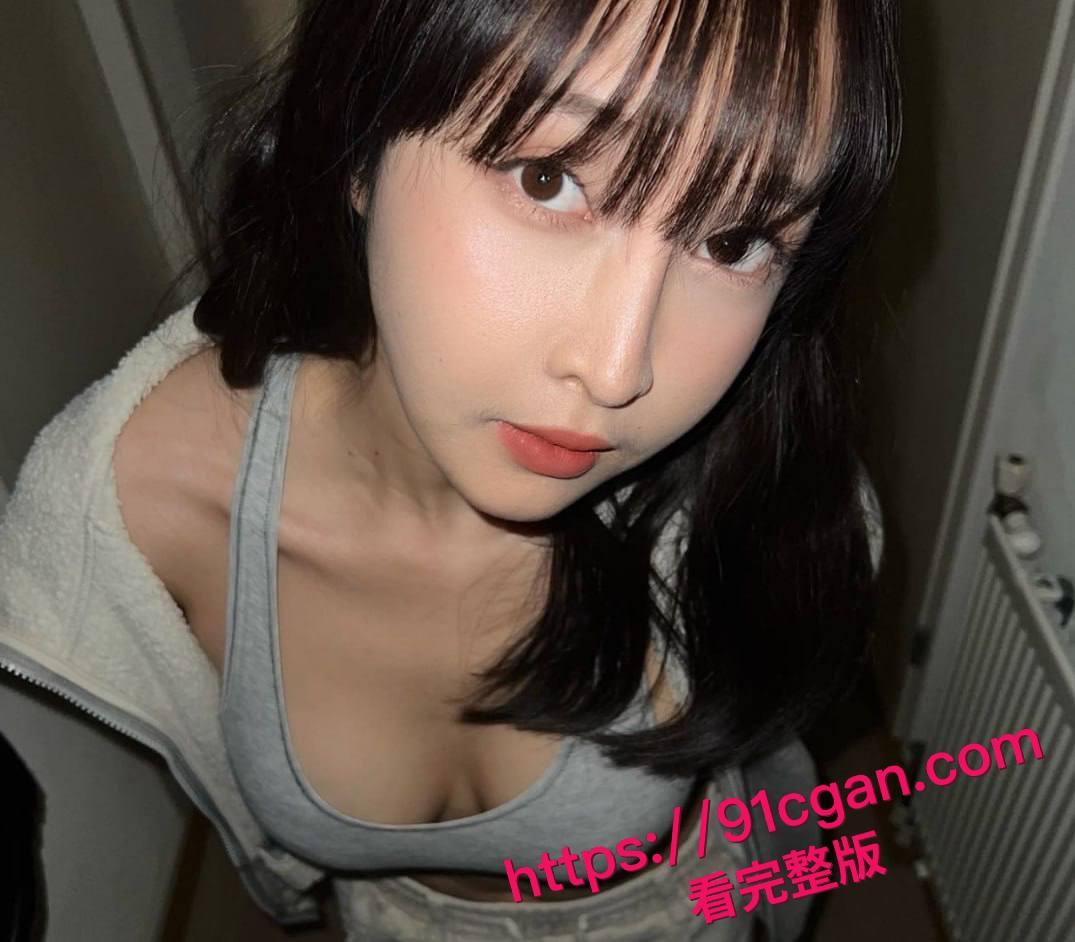 泰国人气网红Deerlong，OnlyFans性爱私拍视频火爆流出！-1