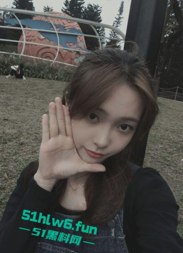 南昌银行信用卡专员【刘茜茜】与男友各自淫乐,互相暴露后被男友先告状曝光性爱视频。-2