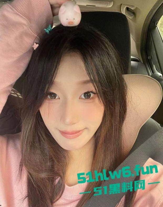 南昌银行信用卡专员【刘茜茜】与男友各自淫乐,互相暴露后被男友先告状曝光性爱视频。-9