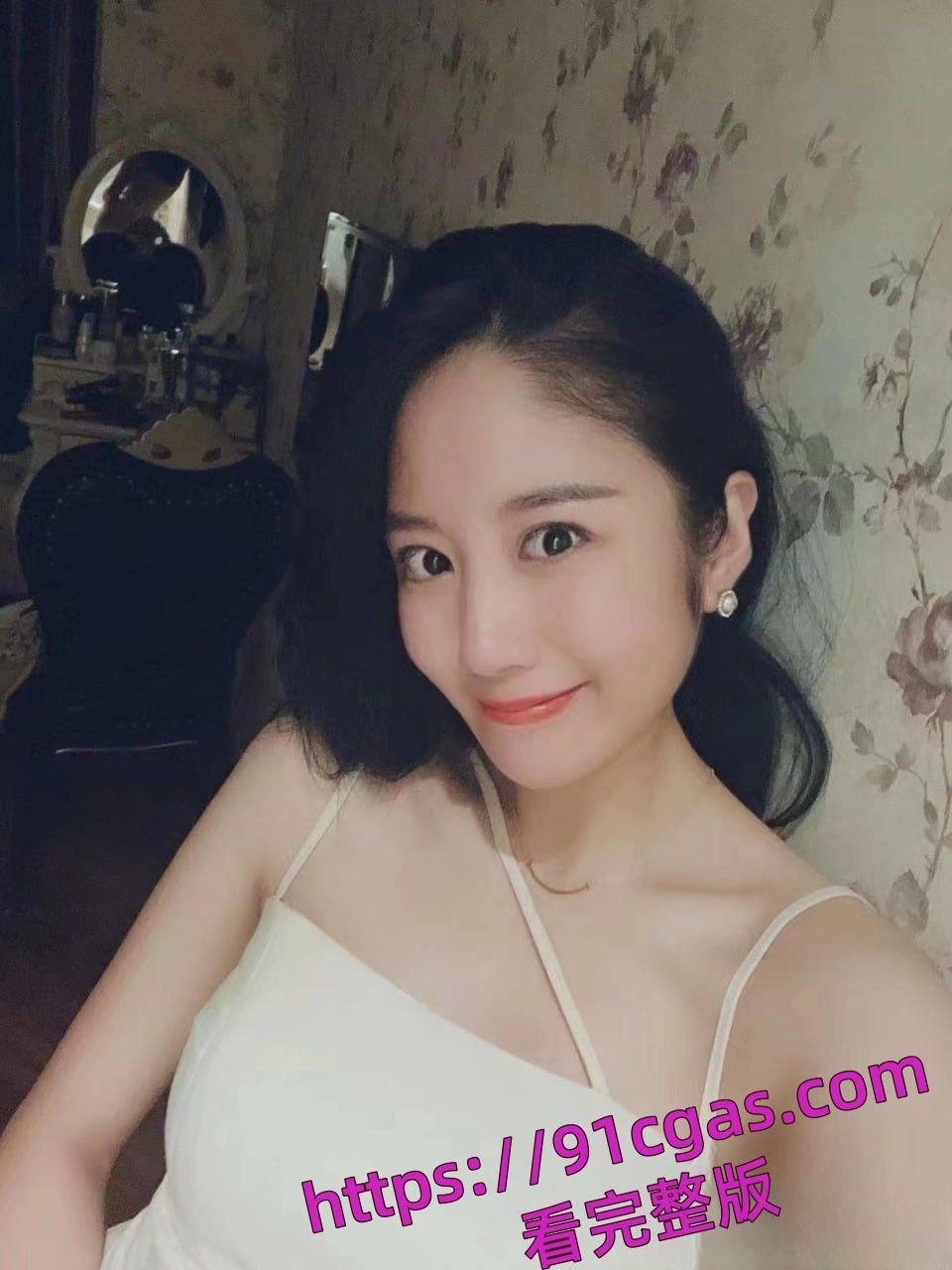 唐山玉田花店老板娘婚内出轨偷情约炮单身小伙子酒店做爱交踏两只船,还得是少妇玩的花-3