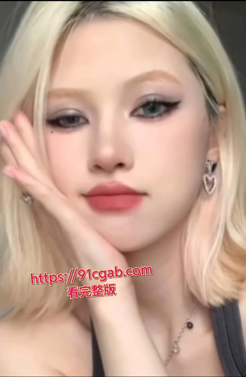 土豪豪掷千金约操抖音小网红,酒店激战黑料流出-3