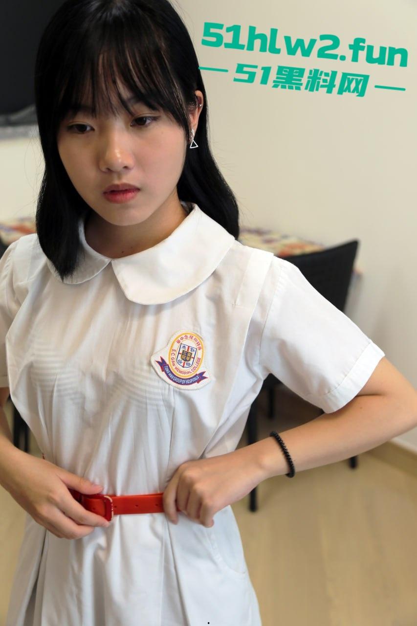 台湾清纯颜值学生妹,乖巧可爱的反差母狗下海拍摄私房写真,三点全露小穴高清特写 多少舔狗心里的梦中女神。-6