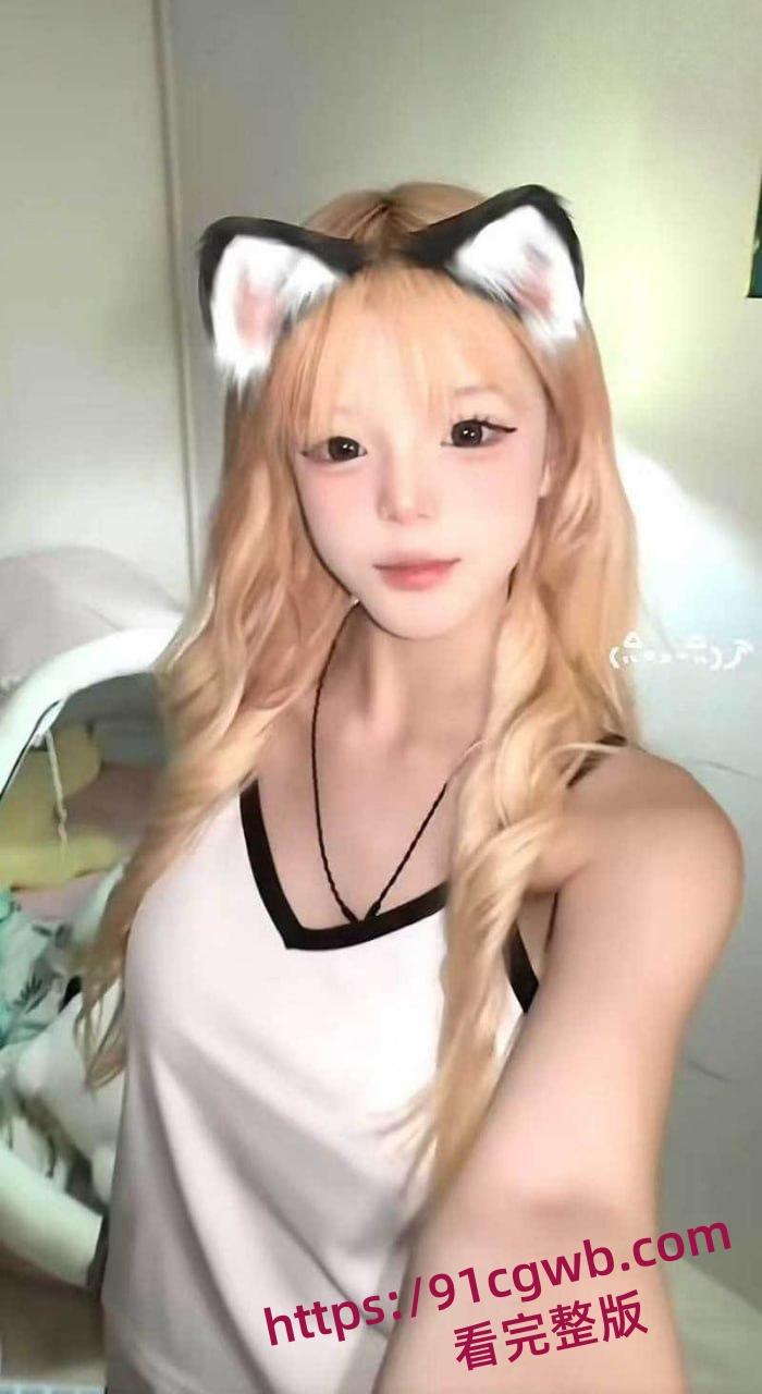 抖音网红夜巴黎直播曝出多人猛料 困困XD曾尿打K失禁 土豆黎网上立人设私下霸凌-3