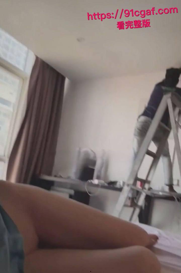 露出界天花板 彤彤乖 最新合集视频 印度阿三面前大胆撩衣露逼 户外大街三点全露 刺激感拉满！-2