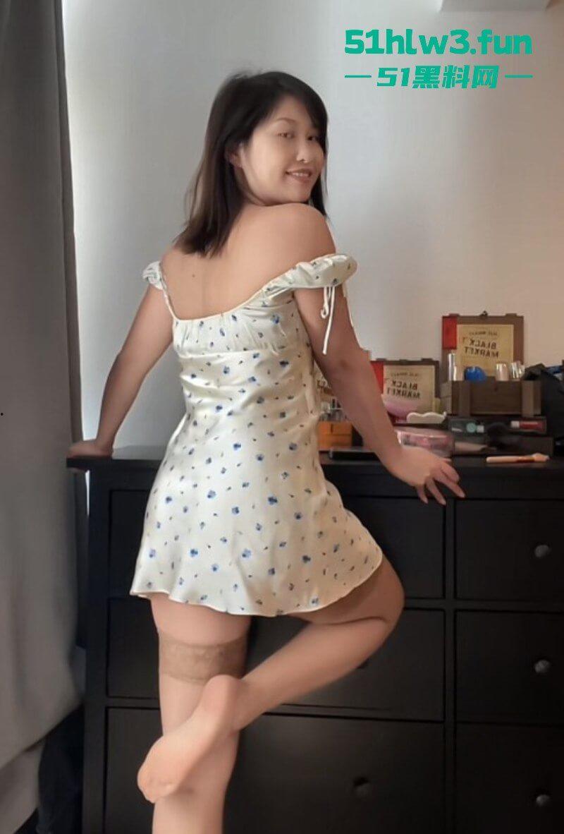 抖音贤妻良母网红【Lulu999】私拍视频曝光，华裔熟女老骚逼各种定制、自慰、肛交！-4