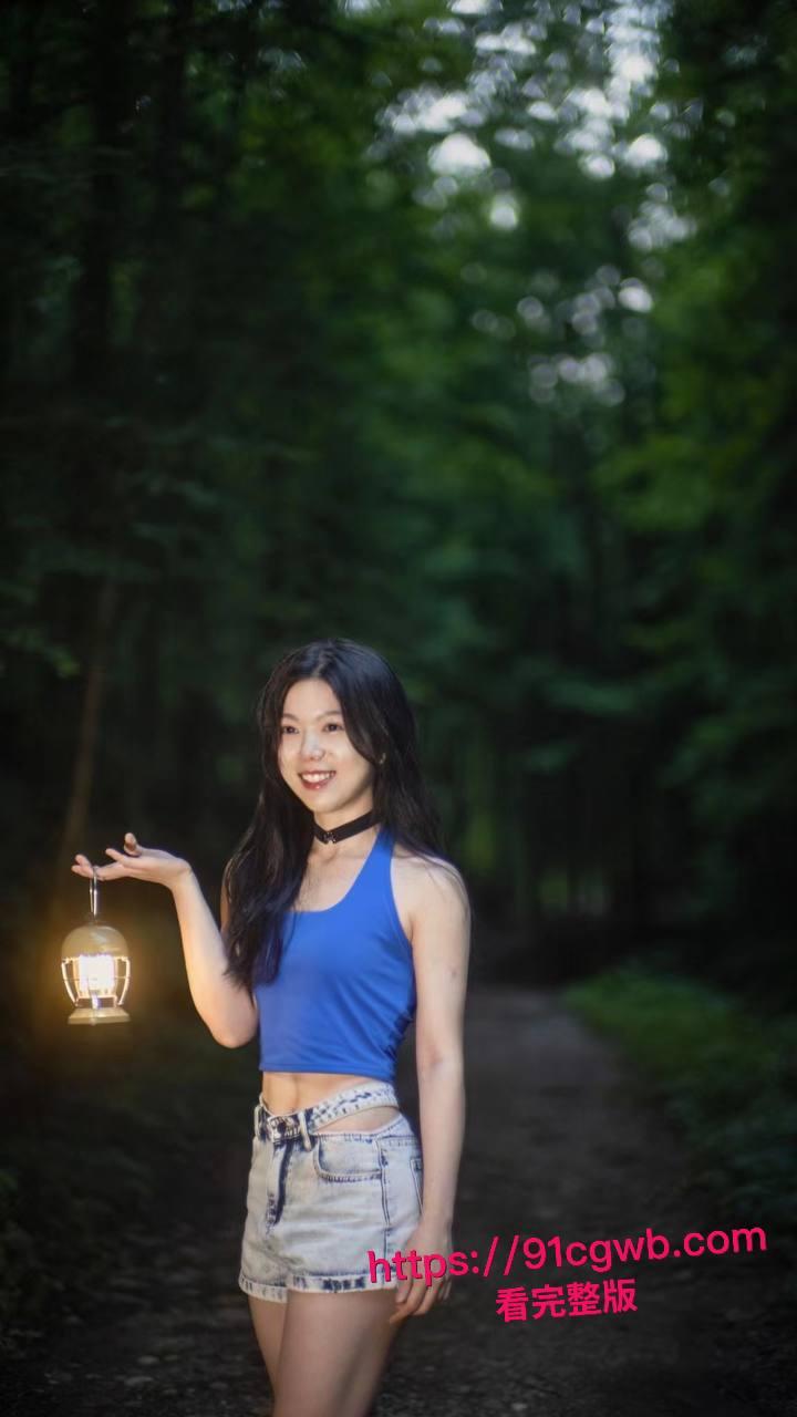 中国美术学院清纯学妹苏雨桐不雅视频流出：在男友调教下变身骚货，黑丝足交口爆后入狂干嫩穴高潮喷汁-12