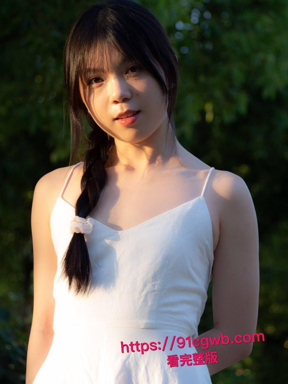 中国美术学院清纯学妹苏雨桐不雅视频流出：在男友调教下变身骚货，黑丝足交口爆后入狂干嫩穴高潮喷汁-17