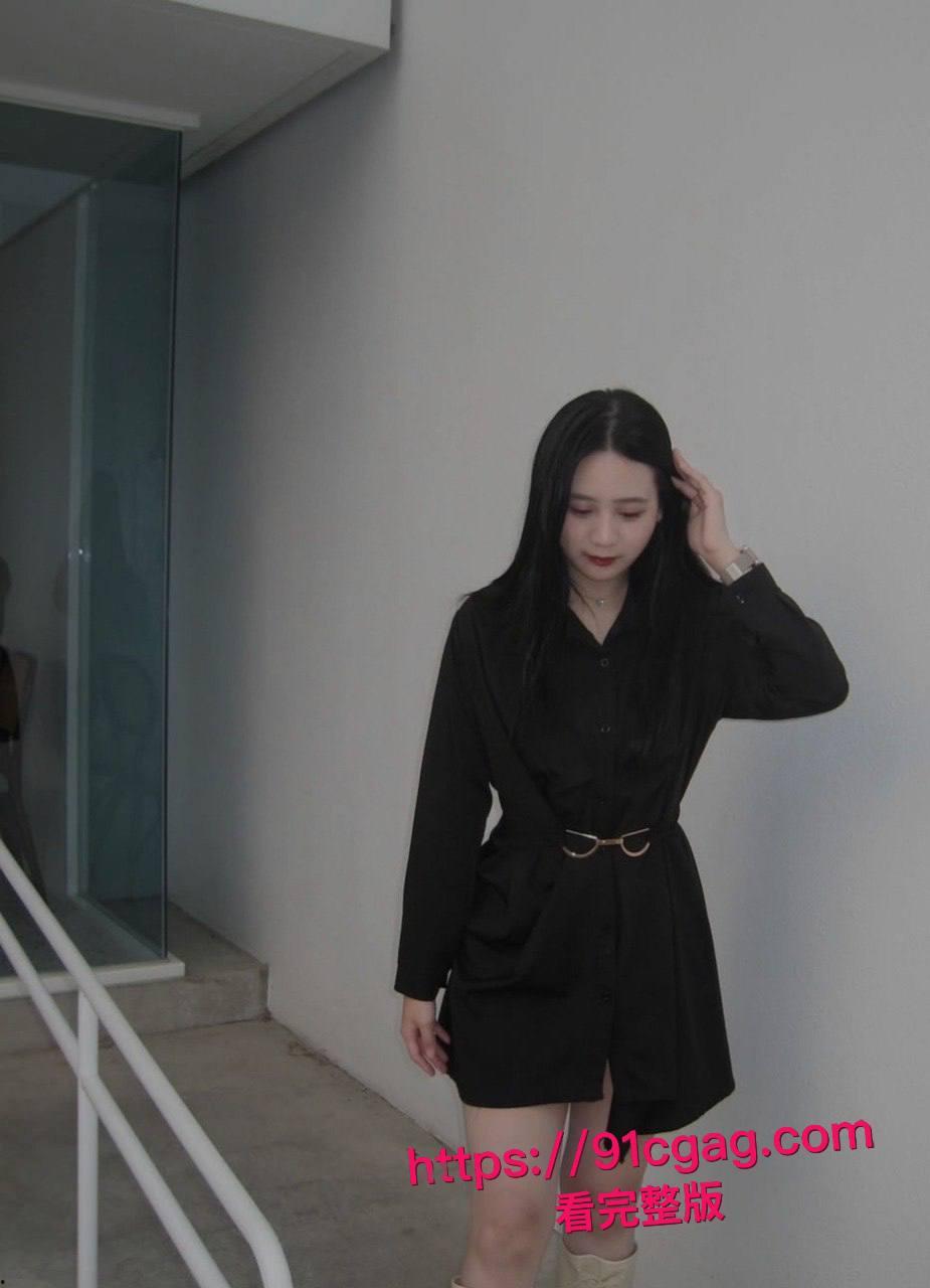 IG极品小网美林韵臻私密性爱视频遭渣男前男友全网泄露，高颜值女神露脸深喉大鸡巴后入猛干浪叫喷汁，这反差婊床上骚成这样太勾人了！-7