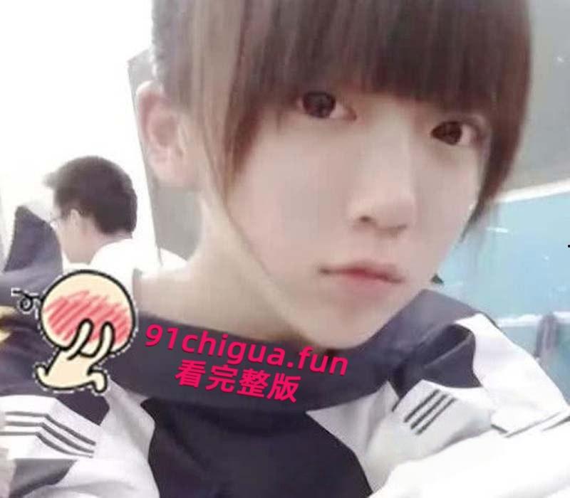 全网热搜，抖音千万网红【呆妹儿小霸王】首秀日塌房，前男友独家投稿爆料开房洗澡，三点全漏露脸实锤太TM炸裂了！-4