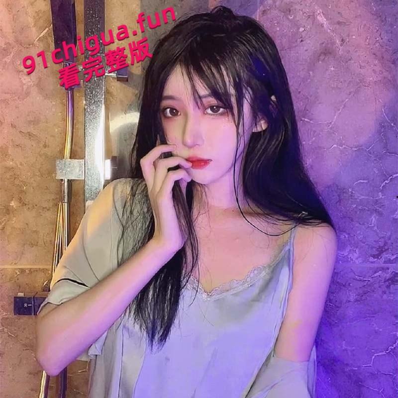 全网热搜，抖音千万网红【呆妹儿小霸王】首秀日塌房，前男友独家投稿爆料开房洗澡，三点全漏露脸实锤太TM炸裂了！-6