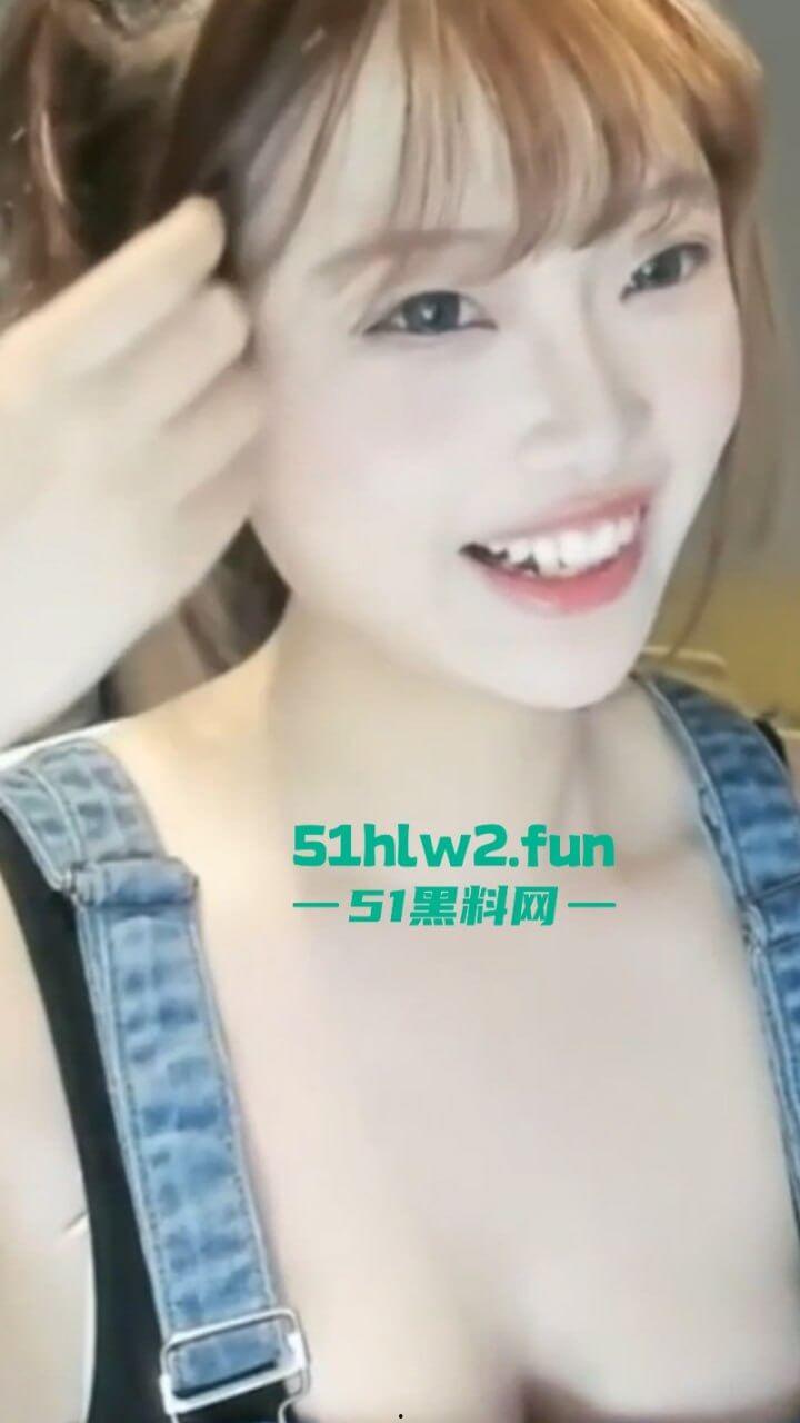 抖音清纯巨乳网红【39】私下泰国当性爱伴游被粉丝认出，揉奶抠穴无套爆性爱视频曝光。-2