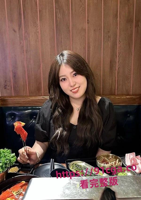 北京石油化工学院徐子含公厕主动给炮友舔屌 在男友的眼皮底下干这事！-4