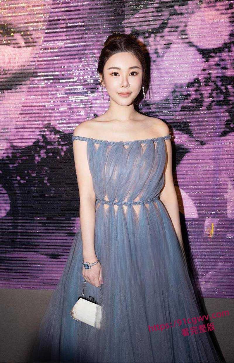 网约极品白嫩00后幼儿园老师酒店吃鸡 口活很专业 小穴超级粉嫩赚到了-3