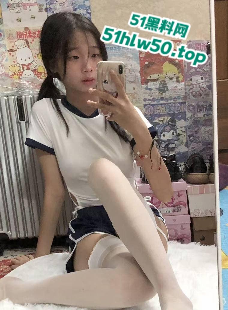 广州工贸学生妹【曾嘉莹】包养她一年多，直接拉黑拿钱跑路，大量性爱视频加抖音号全网流出。-7