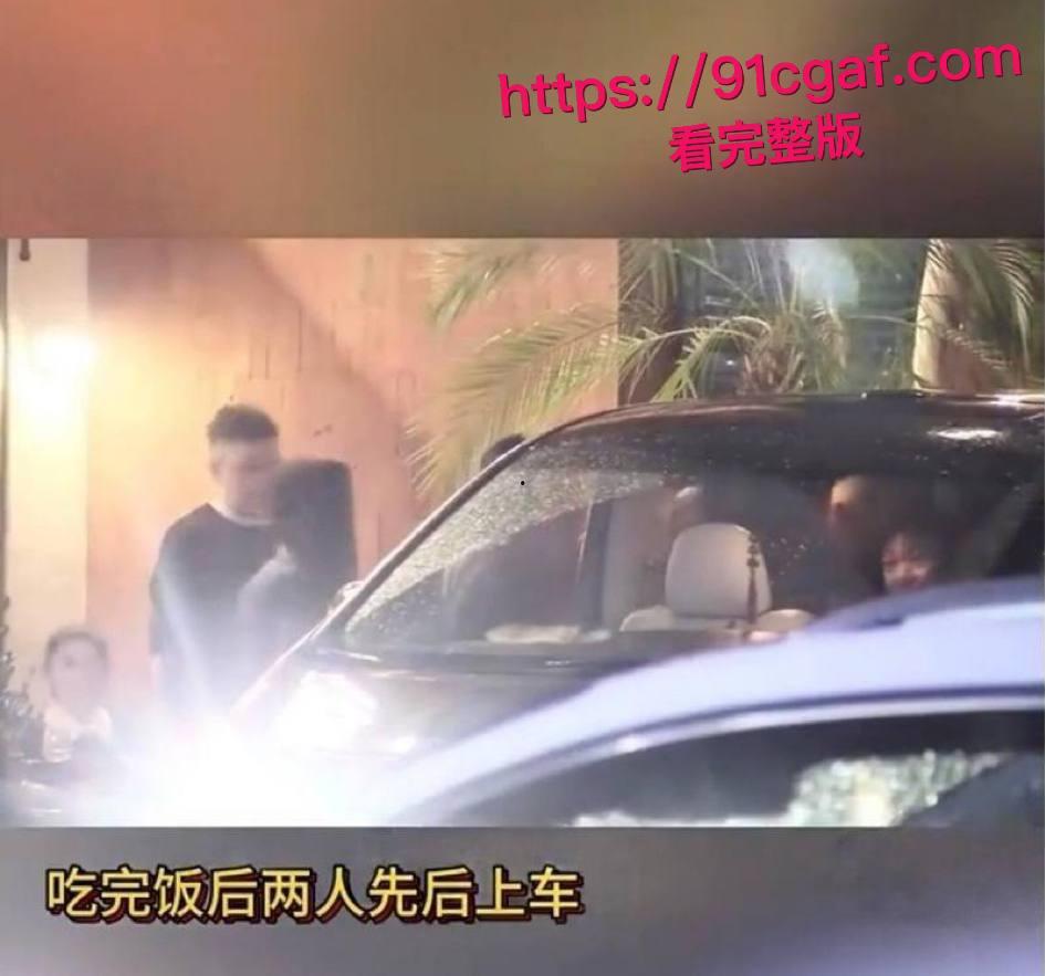 内娱天后歌手那英老公孟出轨曝光登顶热搜 会所内与年轻美女亲密缠绵 当晚豪掷千金包下会所VIP房上演活春宫！-11